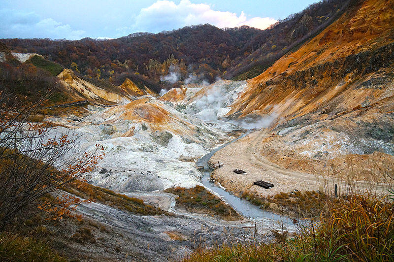 (JPE-5) HOKKAIDO (NOBORIBETSU / LAKE TOYA / OTARU / SAPPORO) + HAKODATE