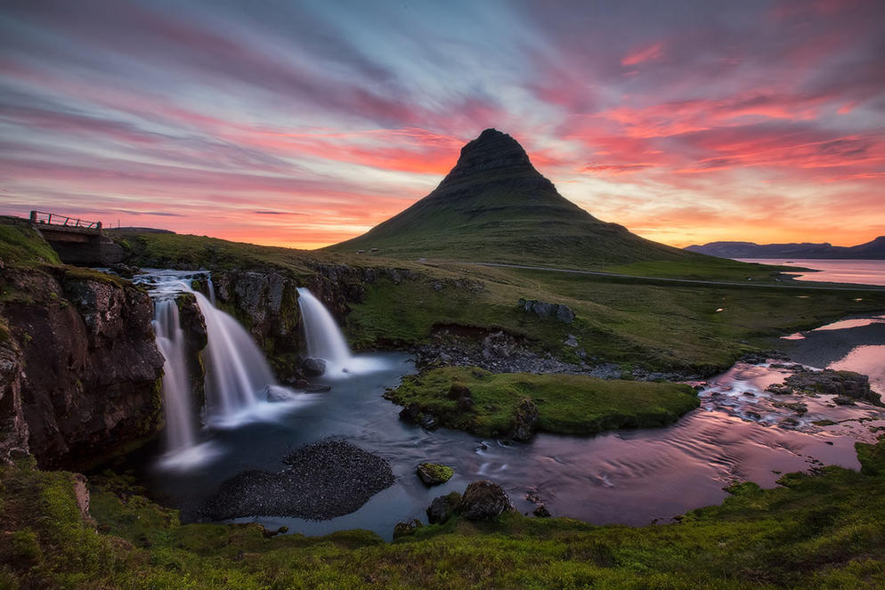 【10D7N】 ICELAND WEST TO SOUTH AURORA EXPEDITION