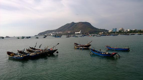 [VMK-2] 5D4N HO CHI MINH / CHU CHI TUNNEL / VUNG TAU / MY THO