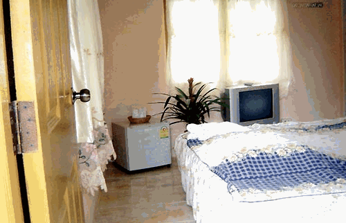 46C8F83F 107E 4547 89F2 2340DFF70E3C