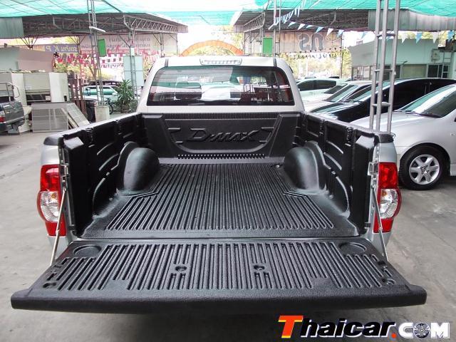ISUZU  D-MAX