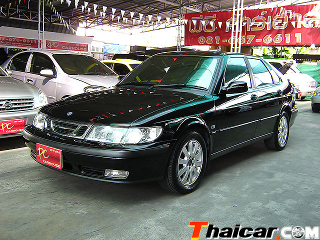 SAAB  900S