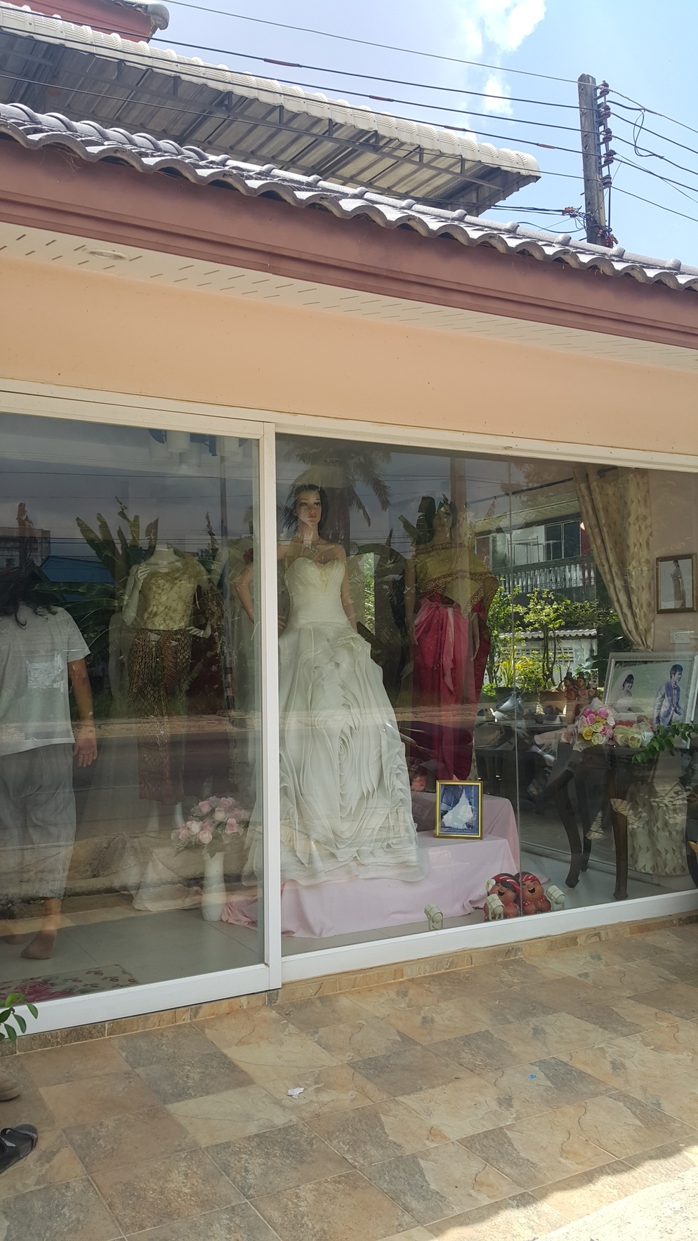 ร้านบ้านฟ้อนรำ2