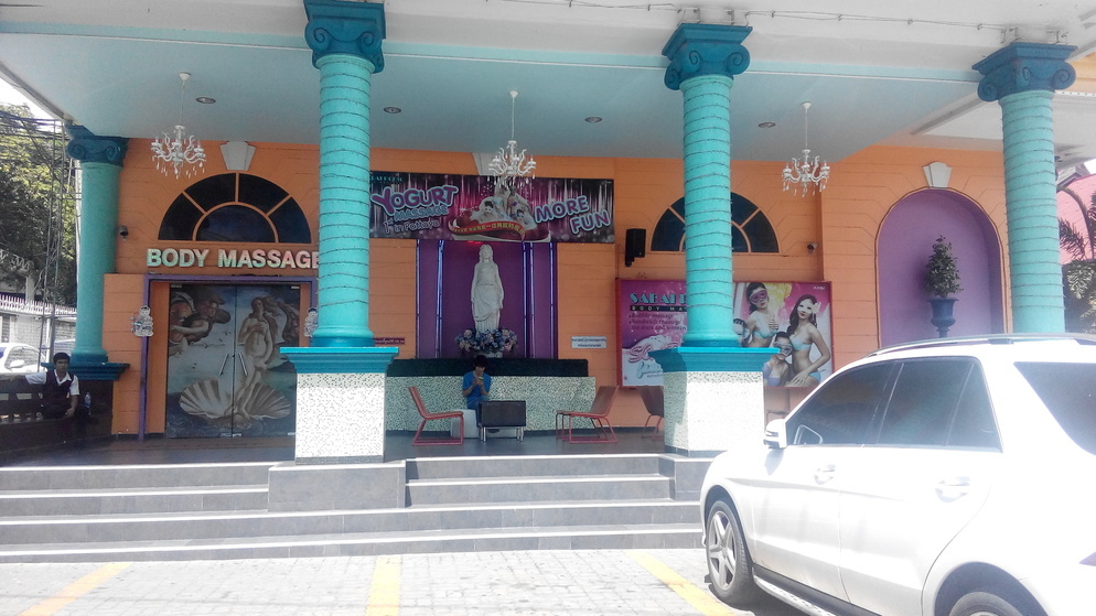 Sabai room