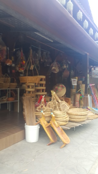 ร้านไทยจักสาน