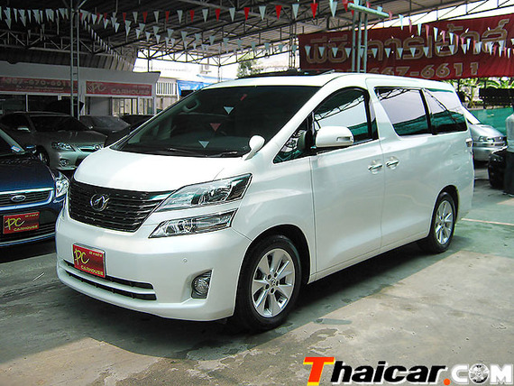 TOYOTA  VELLFIRE เกียร์ออโต้, แอร์, เทป, ล้อแมกซ์, CD, ABS, AIRBAG, พ.พา