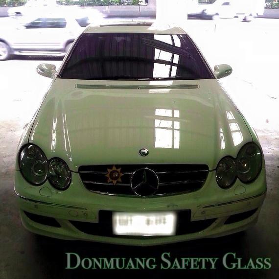 ผลงานการติดตั้งกระจกบังลมหน้า Mercedes Benz W209