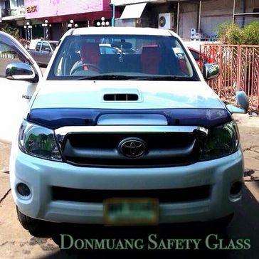 ผลงานการติดตั้งกระจกรถยนต์ Toyota Hilux Vigo