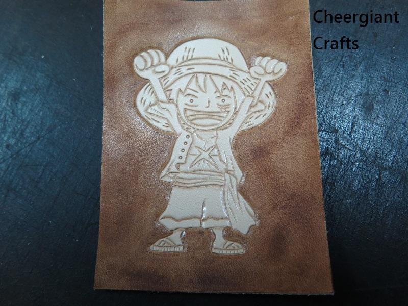 海賊王皮雕短皮夾,皮雕與染色製程