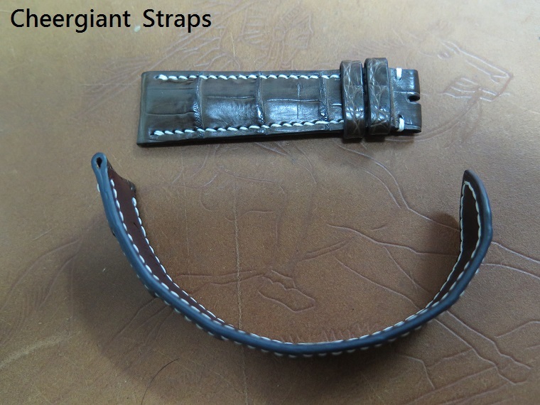 芝柏錶Sea Hawk Pro圓弧型錶耳的深咖啡色鱷魚錶帶GP Sea Hawk Pro curved lug end dark brown crocodile strap