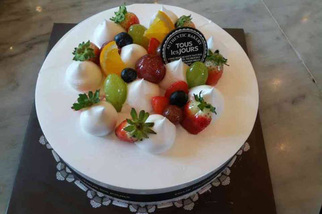 Fresh Cream Cake