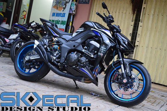 Kawasaki Z1000 Z1-01