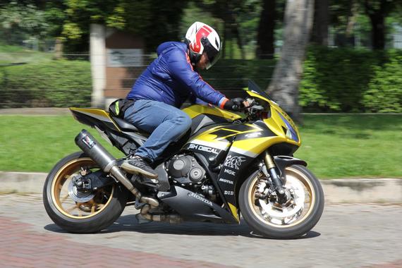CBR1000rr Bò tót